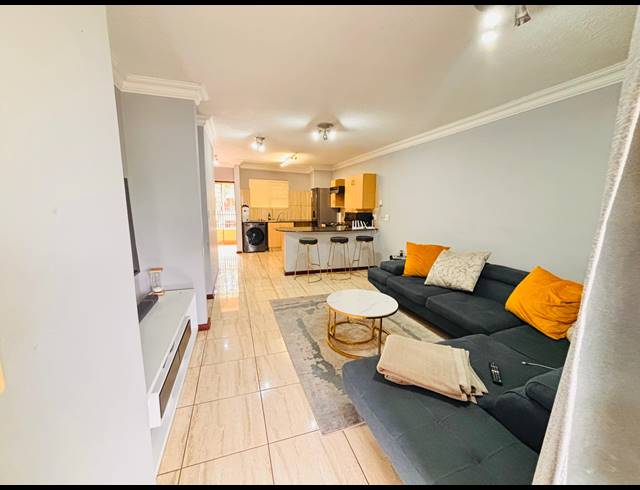 2 BEDROOM SECTIONAL TITLE FOR SALE IN NIEUW MUCKLENEUK